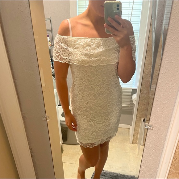 Off the shoulder, lace dress! - Picture 1 of 2